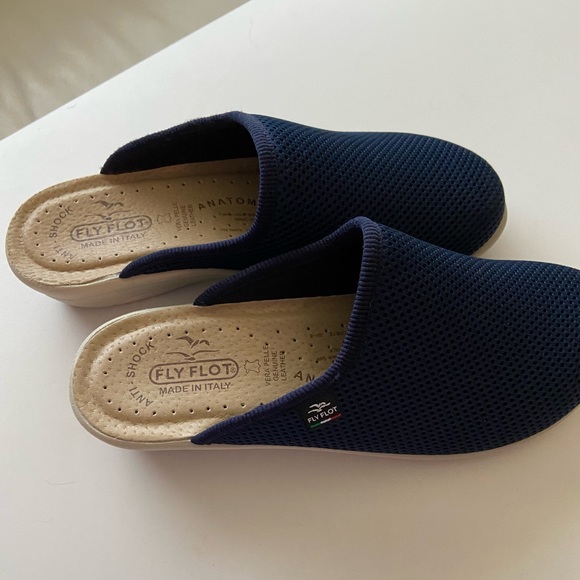 New Italian Flyflot slip on shoes - Picture 2 of 3